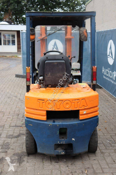 Chariot élévateur Toyota 02-5FD 15