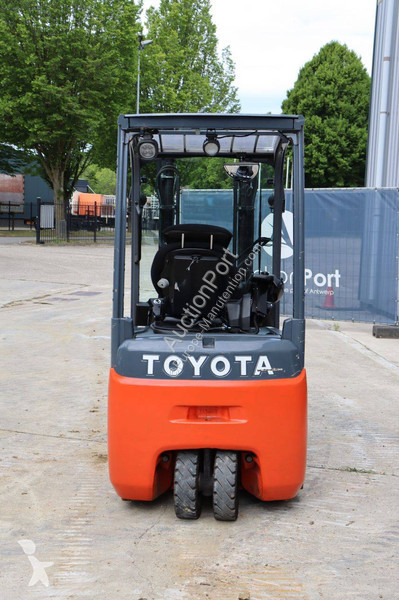 Carretilla elevadora Toyota 8FBE16T