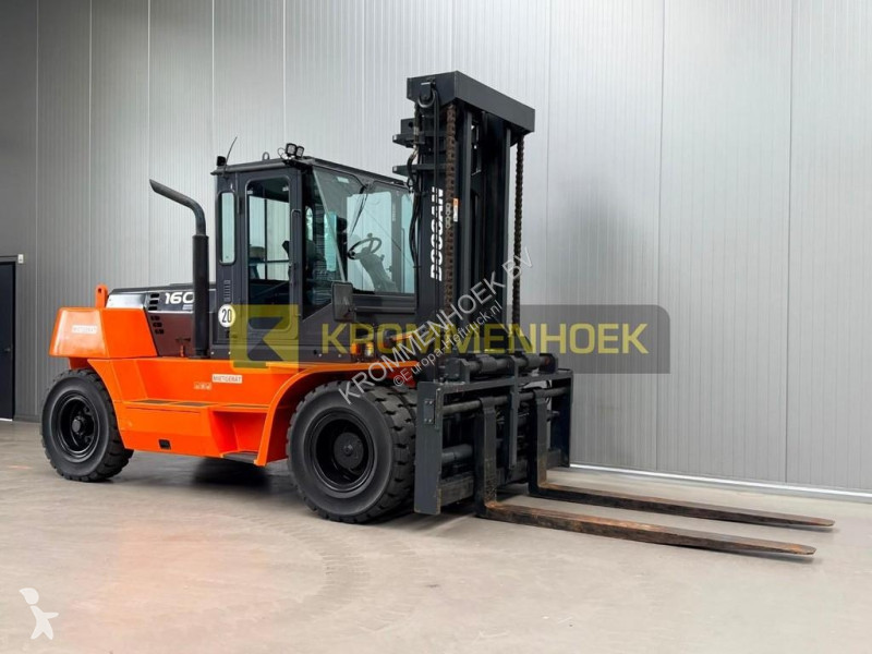Chariot élévateur Doosan D 160 S-5