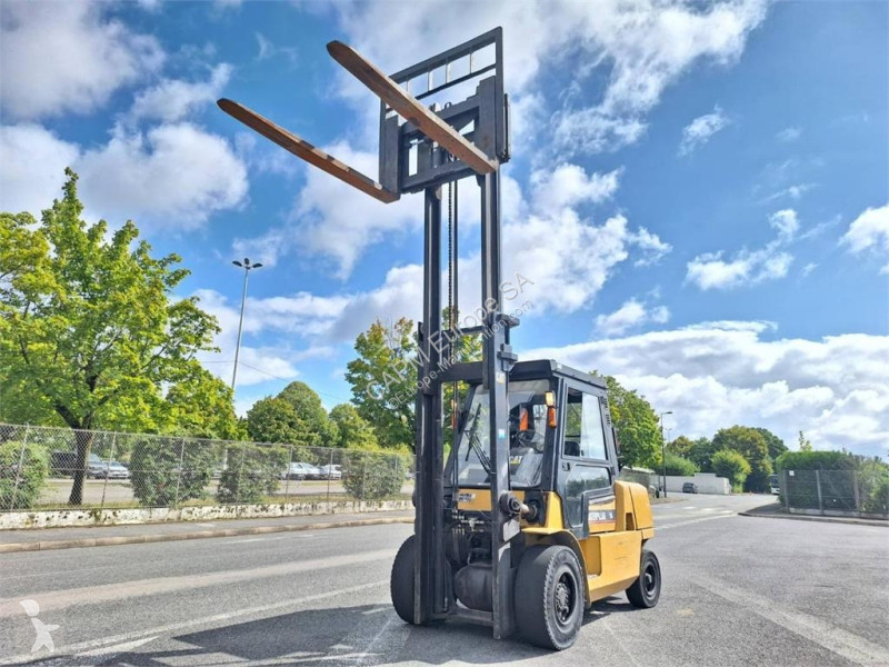 Chariot élévateur Caterpillar GP50K