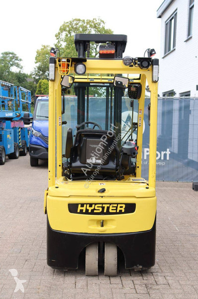 Навантажувач вилковий Hyster MWB