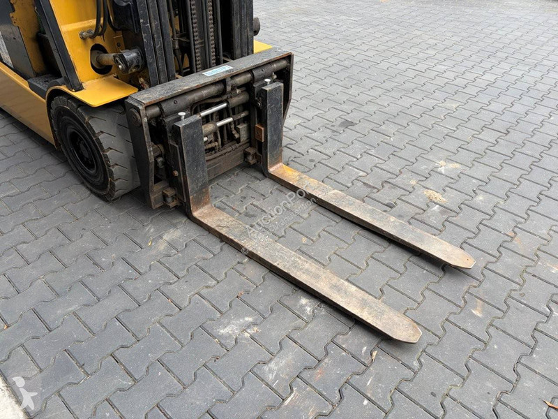 Caterpillar K Forklift