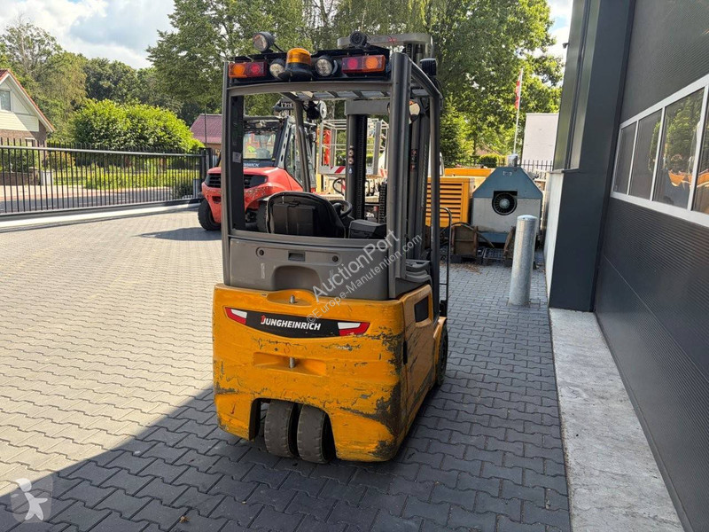 Jungheinrich  Forklift