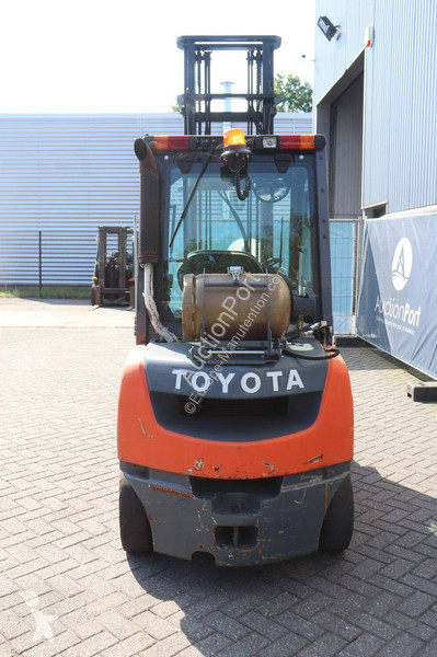 Автопогрузчик Toyota