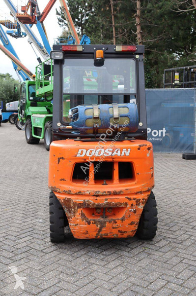 Doosan G30G Forklift