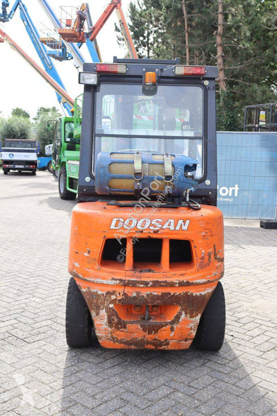 Doosan G30G Forklift