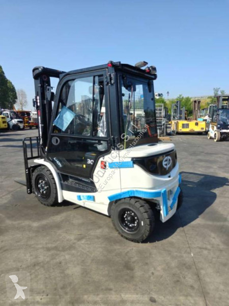 Carretilla elevadora EP EFL30 PRO