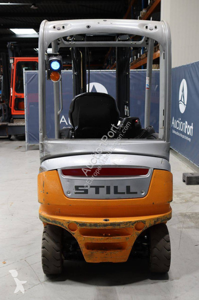 Chariot élévateur Still