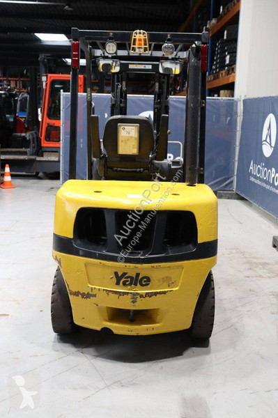 Chariot élévateur Yale GDP30MXE2195