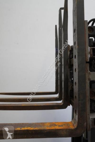 Teleskopický manipulátor Linde  H 25 T 1202