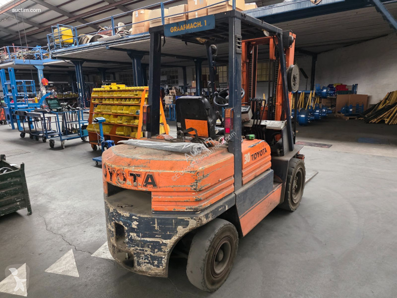 رافعة شوكية Toyota 02 5fdf 30