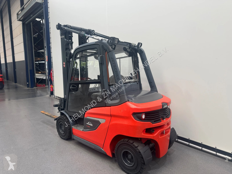 رافعة شوكية Linde H 25 D-01