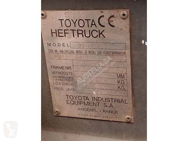 Teleskopický manipulátor Toyota 02-6FDF256