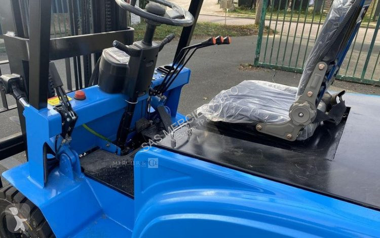 Stivuitor  chariot elevateur frontal electrique...