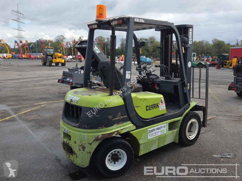 Chariot élévateur Clark C25D