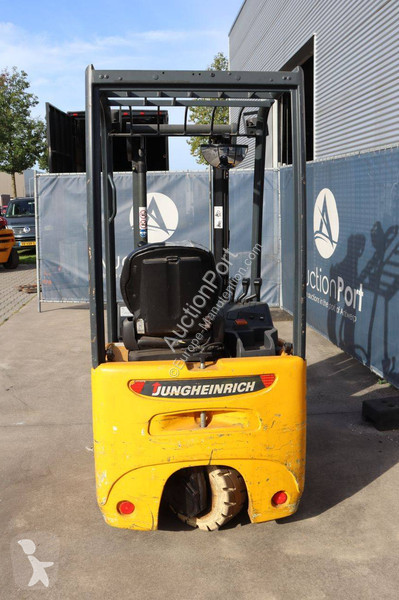 Chariot élévateur Jungheinrich 110k