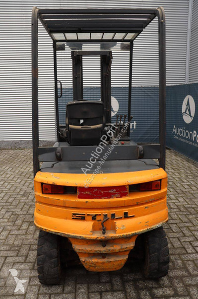 Chariot élévateur Still R60-40