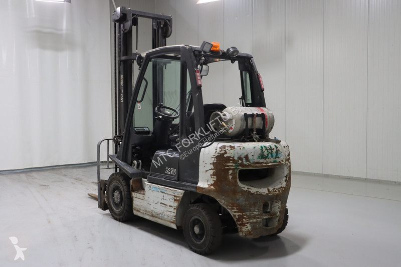 Chariot élévateur Nissan U1D2A25LQ