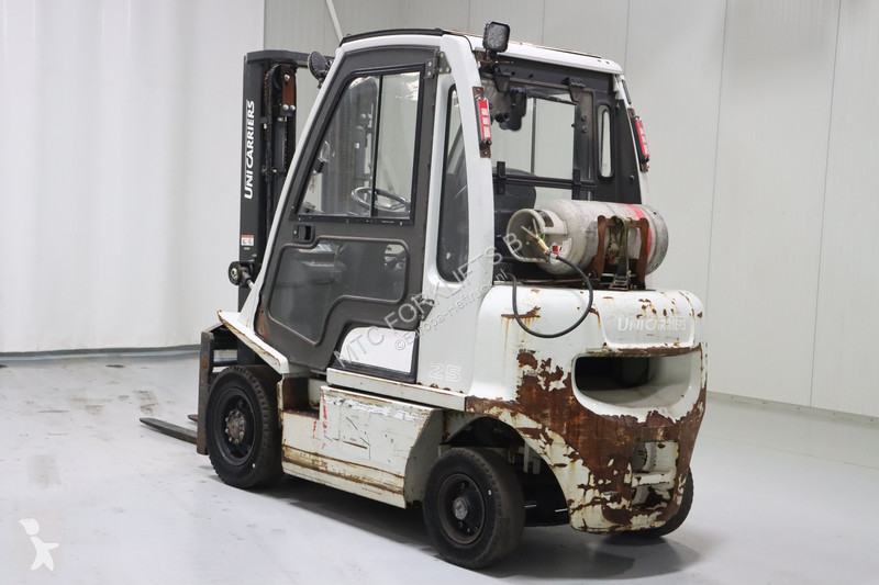 Chariot élévateur Nissan U1D2A25LQ