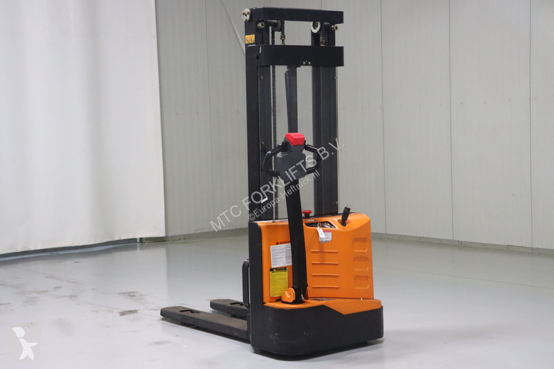 رافعة شوكية Hangcha CDD10-EMM
