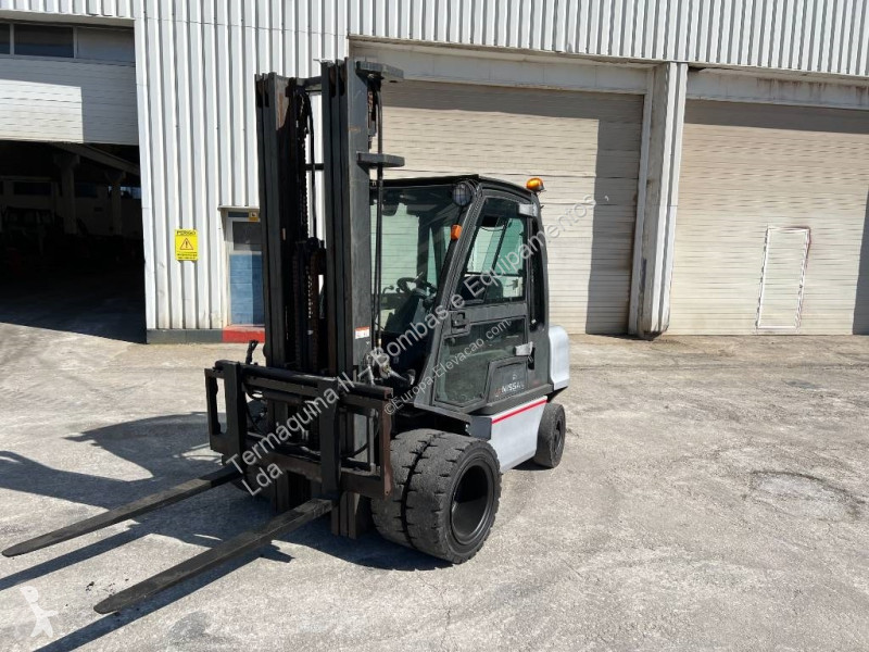 Heftruck Nissan DX 30