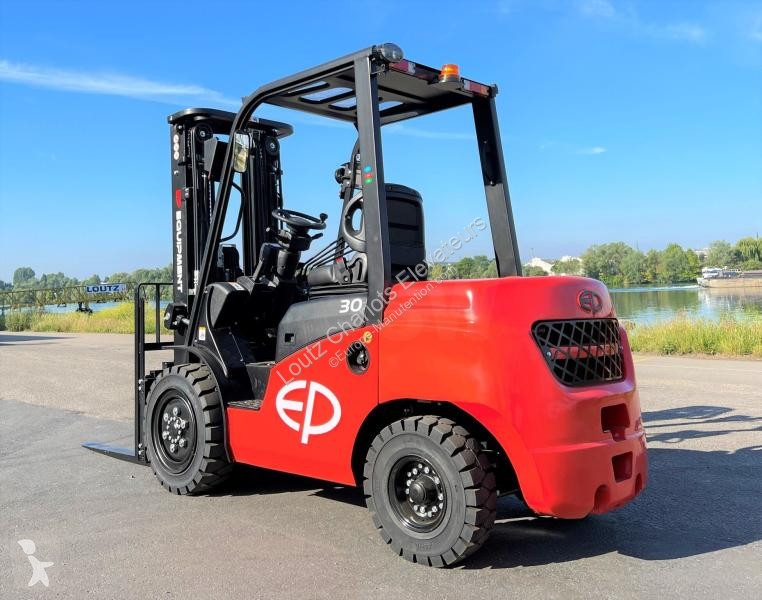 Carrello elevatore   CPCD30T8