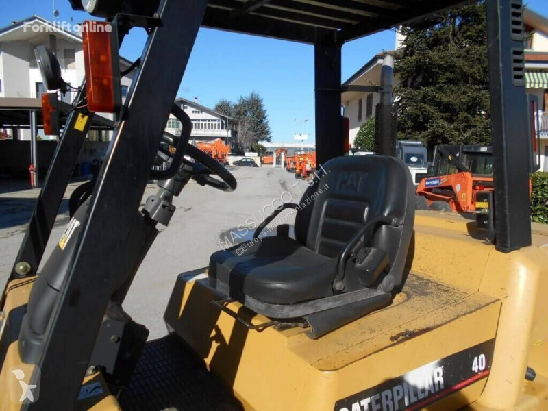 Heftruck Caterpillar DP40KL
