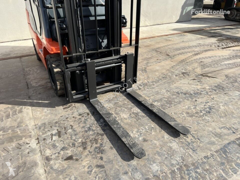 Carrello elevatore Toyota 7FDF18