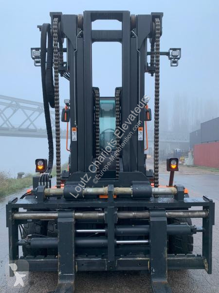 Chariot élévateur Doosan  D160S-9