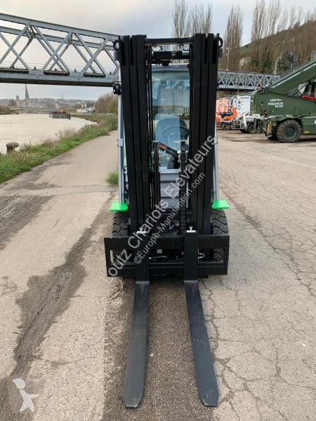 Chariot élévateur Cesab  M325H-GV