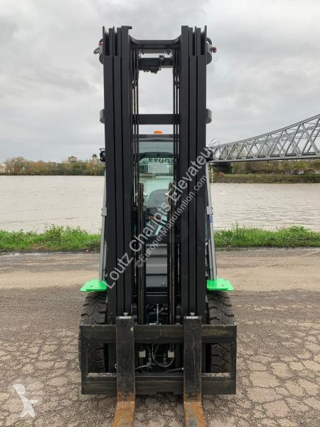 Chariot élévateur Cesab  M330-GV
