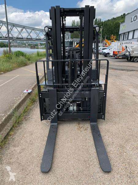 Chariot élévateur Doosan S-9