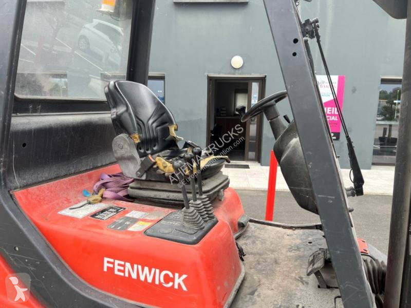 Chariot élévateur Fenwick C H25T - 03