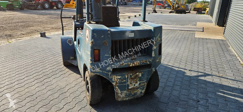 Teleskopický manipulátor Clark 3 ton diesel