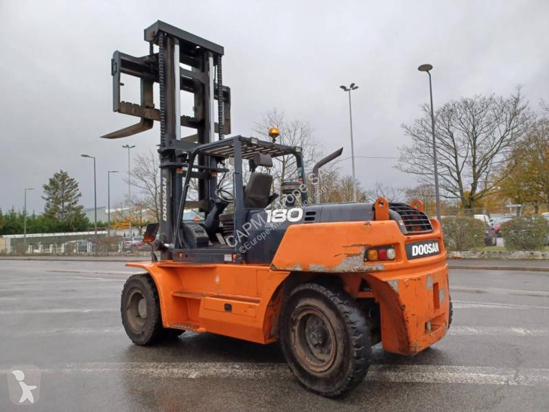 Teleskopický manipulátor Doosan  D1808-S