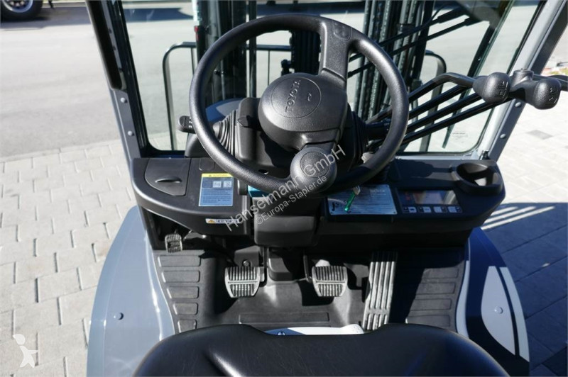 رافعة شوكية Toyota 02-8FGF30