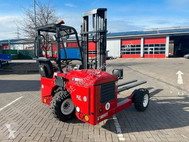 Stivuitor Moffett CARGOTEC - Tragkraft 2.500 kg...