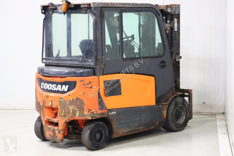 Heftruck Doosan B35X-7