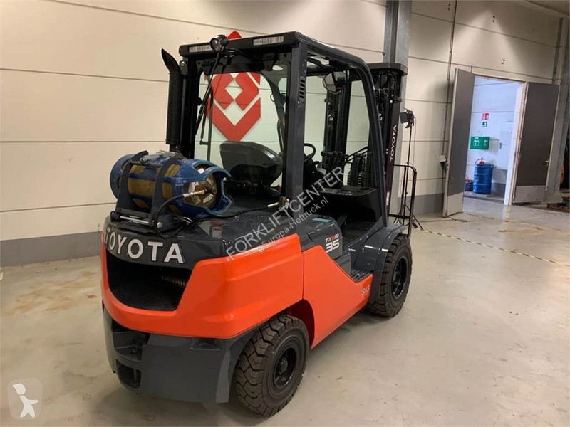 Heftruck Toyota 02-8FGJF35