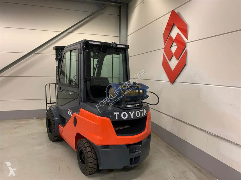 Heftruck Toyota 02-8FGJF35