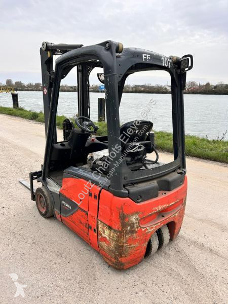 Chariot élévateur Linde  E16C-02