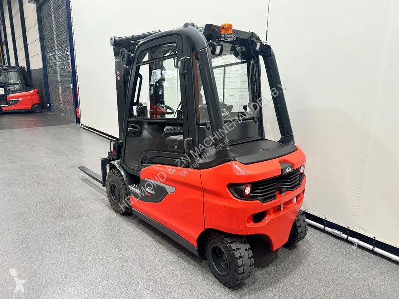 Heftruck Linde 1252 25 L-01