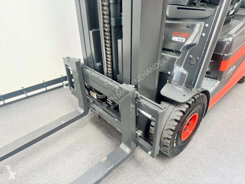 Stivuitor Linde 387 E 25 L-01 inclusief nieuwe...