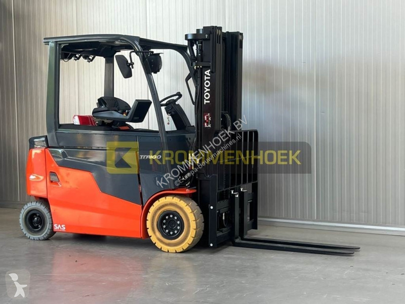 Teleskopický manipulátor Toyota 9 FBM 25 T