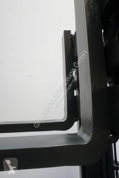 رافعة شوكية Linde  E 30 387