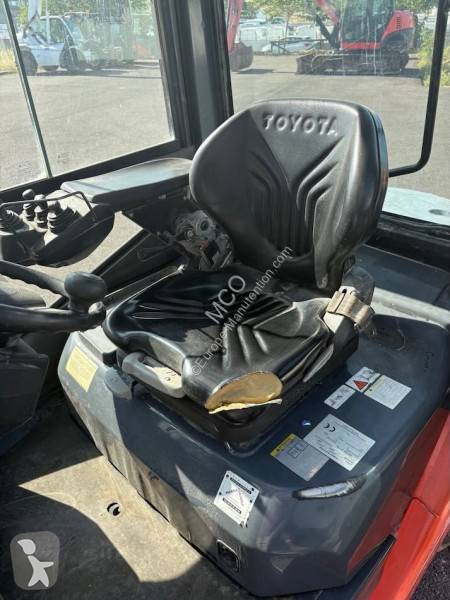 Chariot élévateur Toyota 8FDF25 HST
