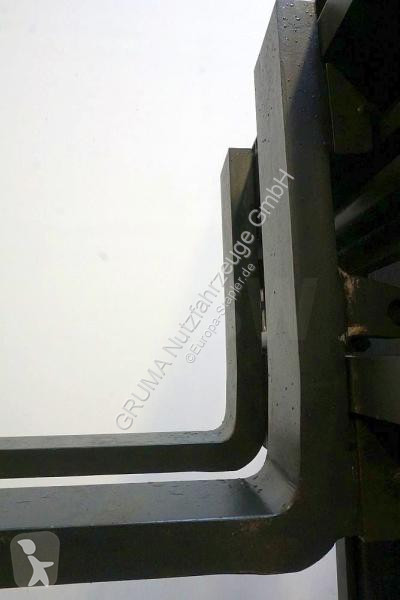 Teleskopický manipulátor Linde  E 50/600 HL 388