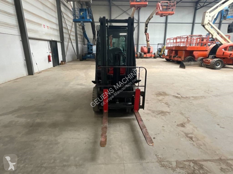 Stivuitor Nissan U1 D2 A 25 LQ