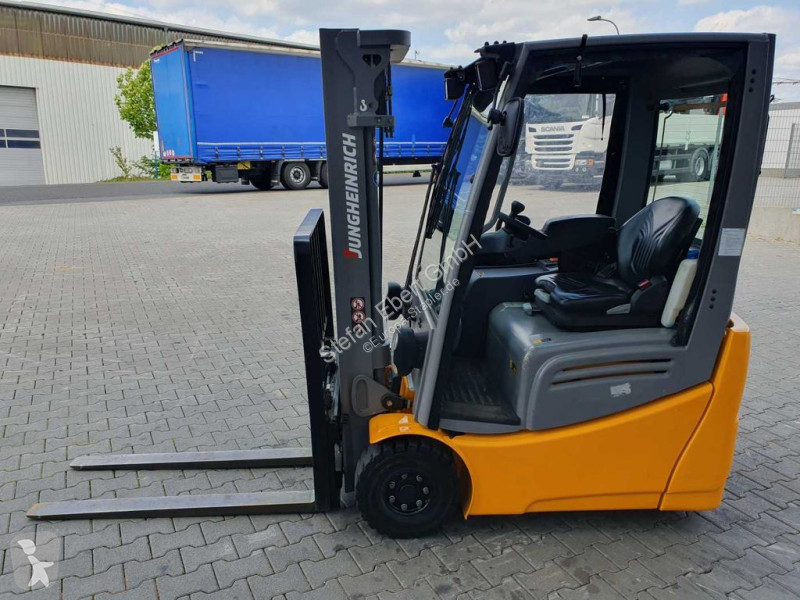 Heftruck Jungheinrich EFG 215 / Triplex 4.25m /...