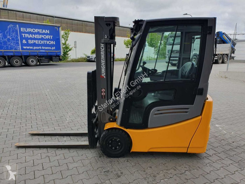 Stivuitor Jungheinrich EFG 215 / Triplex:...